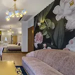 Marmoris Camelia Vendégház 4*